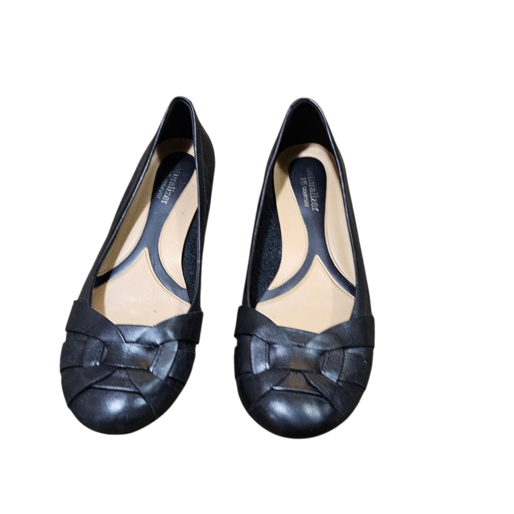 Naturalizer Black Leather Loafers